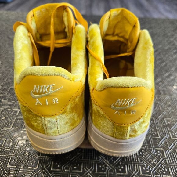 🐢 Nike Air Force 1 LV8 GS 'Mineral Gold' Size 4Y Great Shape! - Picture 7 of 13